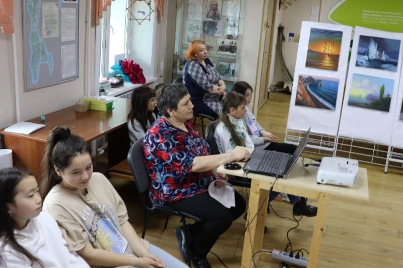«Народным традициям жить и крепнуть».
