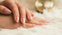 Лунный календарь маникюра на февраль 2024: какой дизайн сделать для удачи  