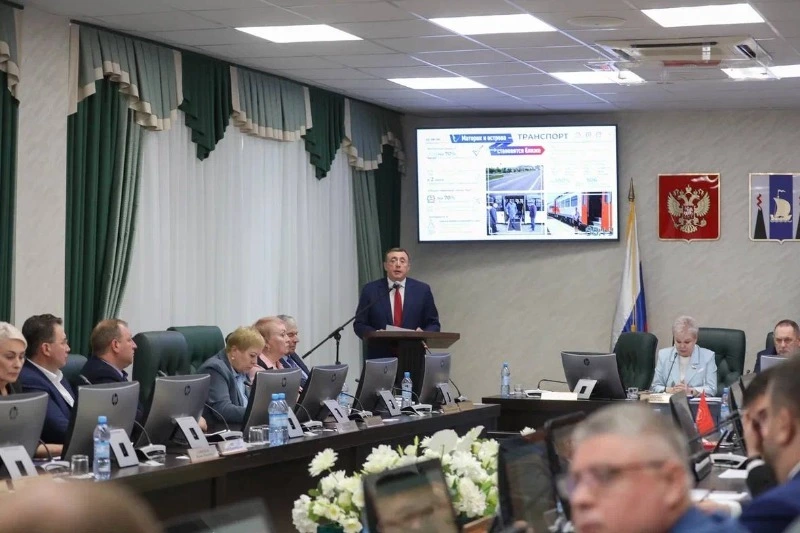Отчет губернатора Валерия Лимаренко заслушали в областной Думе 