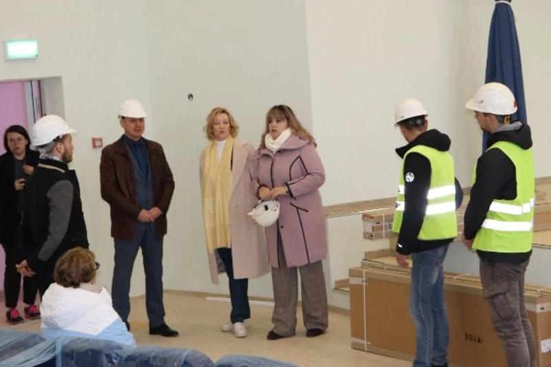 Новая школа в Макарове готовится к сдаче