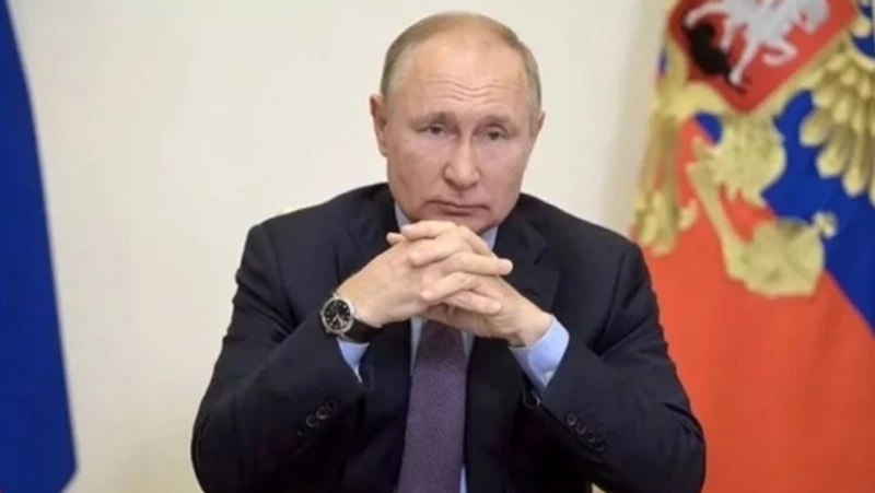 Путин ввел военное положение на новых территориях России