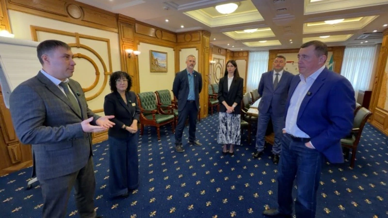 Валерий Лимаренко взял на личный контроль работу листа ожидания медицинских услуг