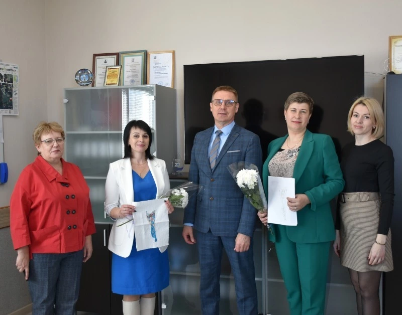 Вышитая карта России